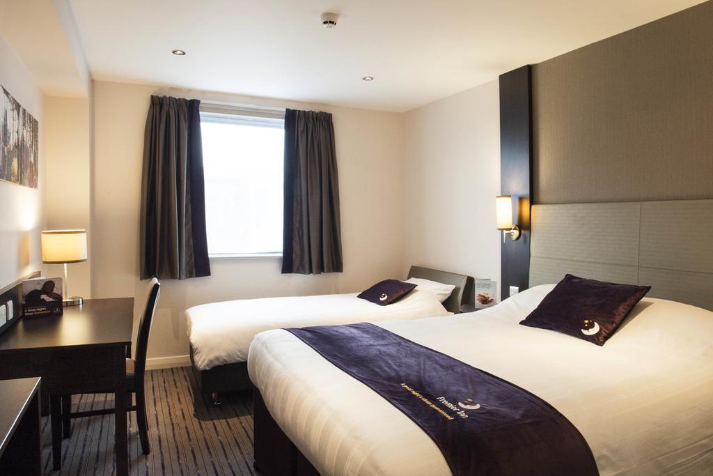 Premier Inn Bodmin Exteriér fotografie